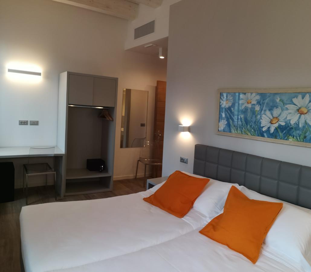 Hotel Quarcino Como Ngoại thất bức ảnh