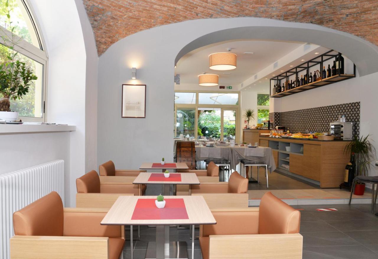 Hotel Quarcino Como Ngoại thất bức ảnh