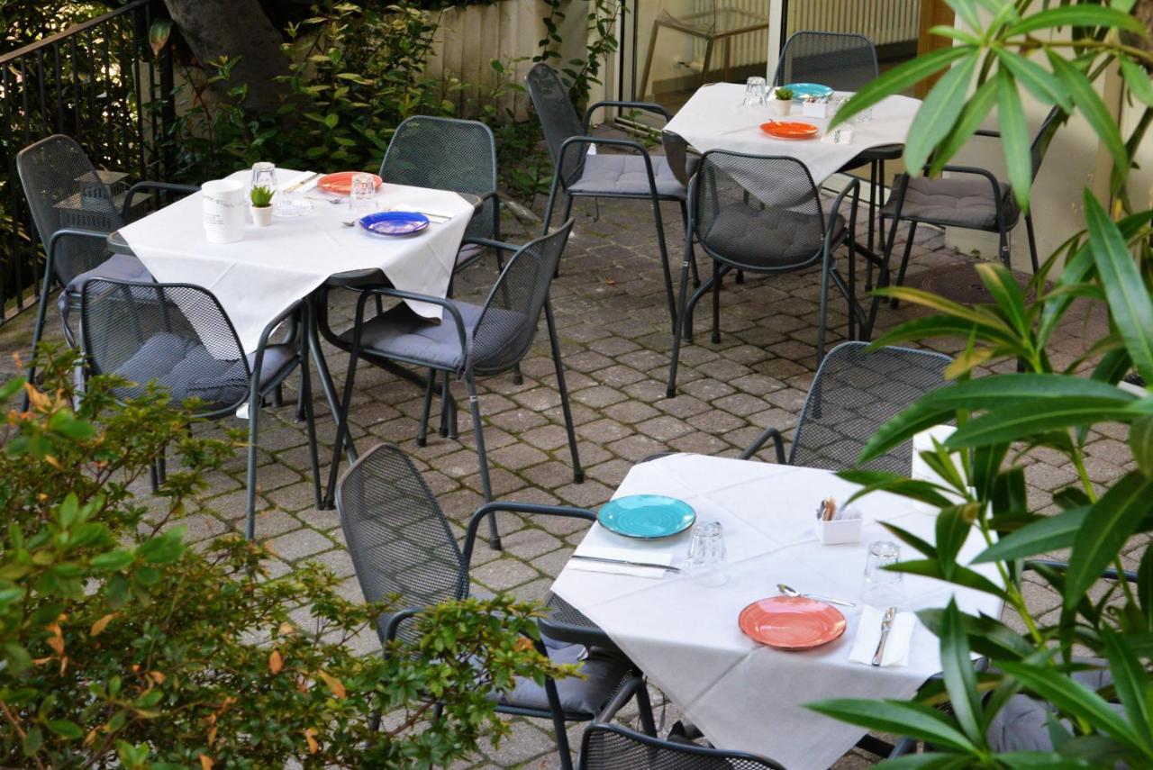 Hotel Quarcino Como Ngoại thất bức ảnh