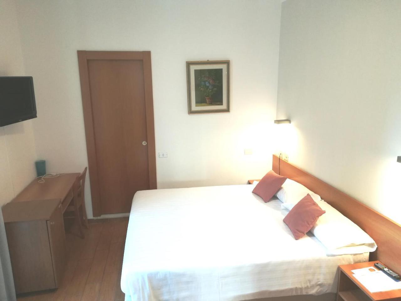 Hotel Quarcino Como Ngoại thất bức ảnh