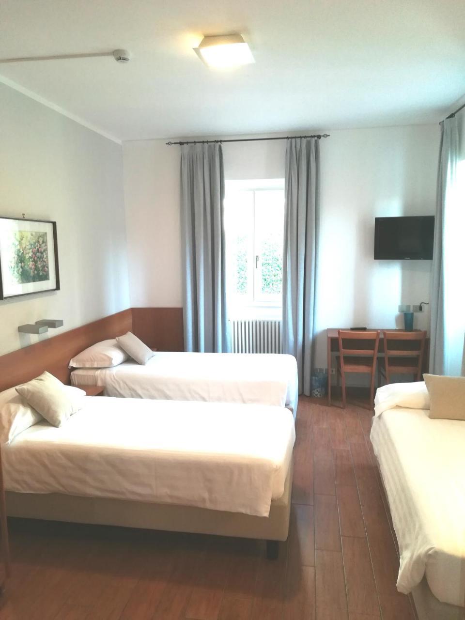 Hotel Quarcino Como Ngoại thất bức ảnh