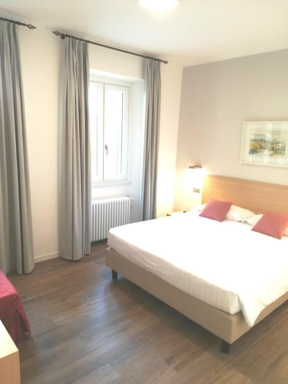 Hotel Quarcino Como Ngoại thất bức ảnh